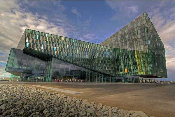İzlanda’da yeni bir opera binası…İstanbul’da bile olmayan!