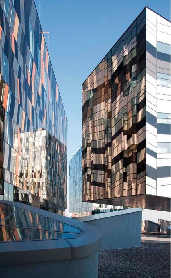 SKOLKOVO, MOSKOVA İŞLETMECİLİK OKULU