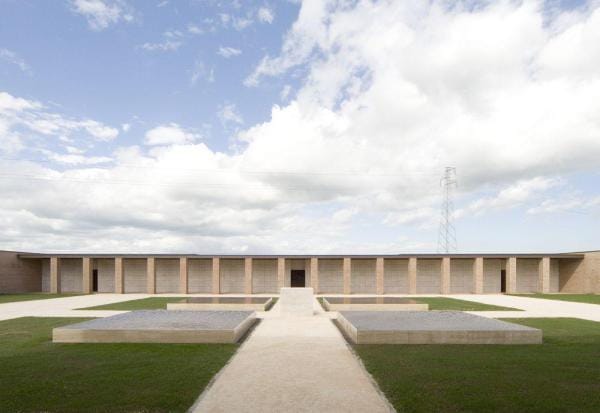 12-Tempio-di-Cremazione-a-Parma.jpg