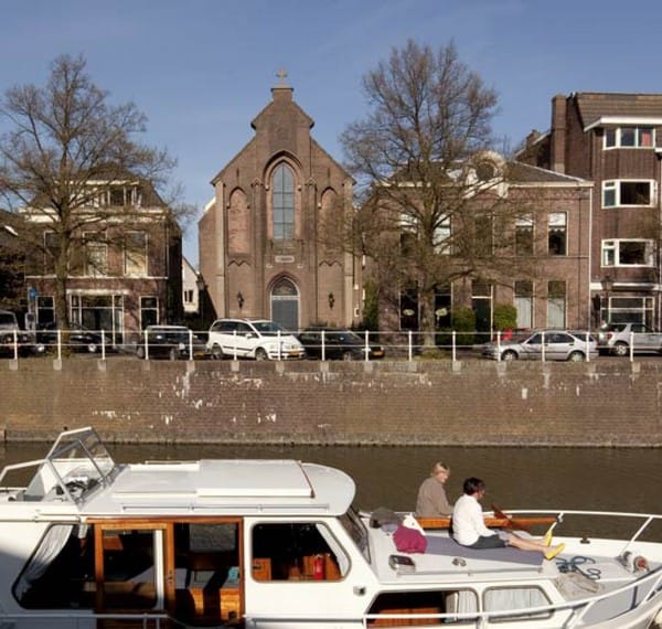 Kiliseler dönüşürken: Kutsal Ev ! Utrecht Hollanda Zecc Mimarlar