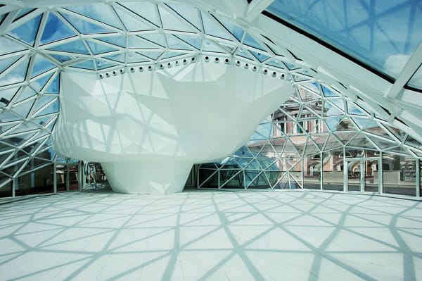 Roma / Massimiliano Ve Doriana Fuksas “Buzlu Müdahale”
