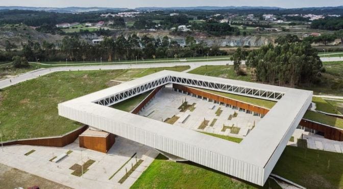 JORGE MEALHA TEKNOLOJİK PARK ANA BİNASI