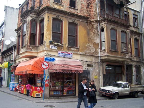 Kentteki Değişimler/Arif Atılgan