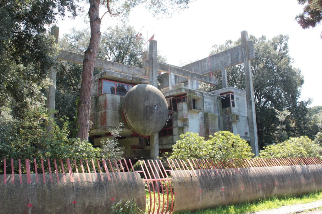 Roma’da 60’lardan bir Brutalist Ev Deneyi Raynaldo Uga De
