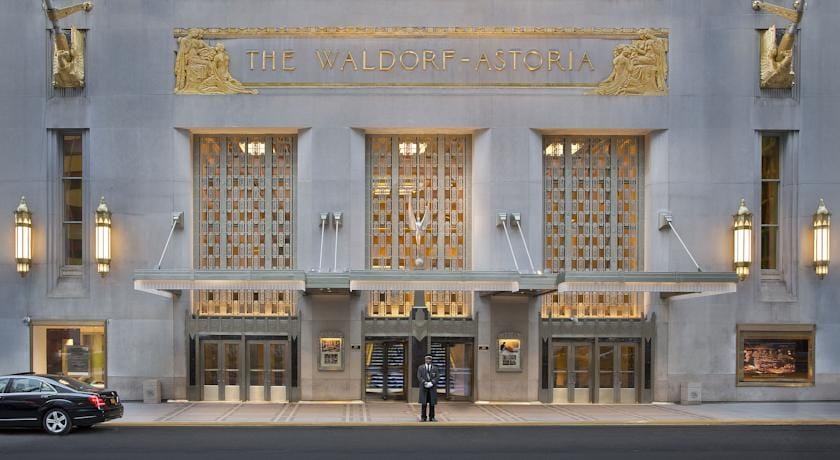 JAZZ AGE OTELİ Art Deco iç mekanlar…