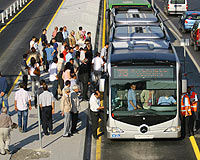 Metrobüs Topkapı-Avcılar hattı açıldı