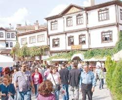 Tarihi mimarisini koruyan Beypazarı’na turist yağdı