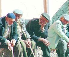 Emeklinin ucuz konut hayalini sendikasızlık engelliyor