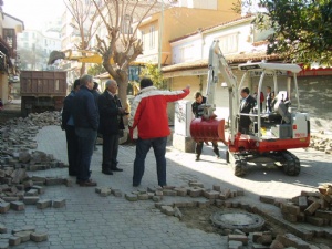 Kuşadası’nda cadde ve sokaklar yenileniyor