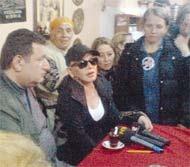 Sezen’den Sulukule mağdurlarına destek