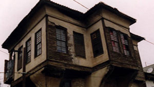 Kentsoylular Gidince, Kentler Soysuzlaştı