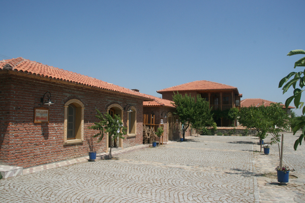 16-meydana-bakandukkanlar.jpg