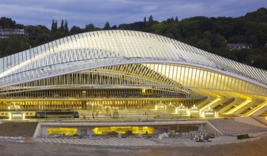 calatrava-tgv-station-4.jpg