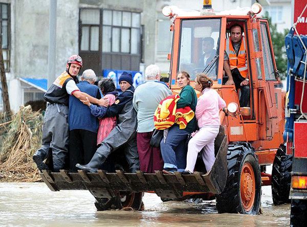 İstifaya Davet…