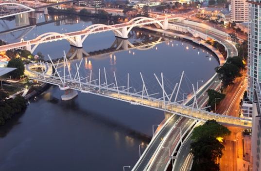 kurilpa-solar-powered-bridge-3.jpg