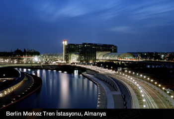 Building the Future: The Architecture of von Gerkan, Marg and Partners (gmp)