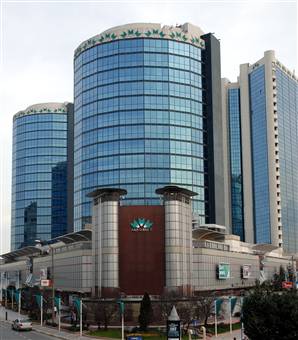 akmerkezi-sarsan-kacak-bir-mevzu.jpg
