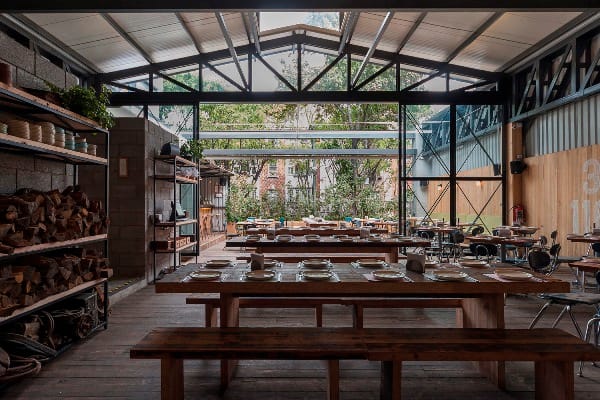 Bir restoran: Campobaja