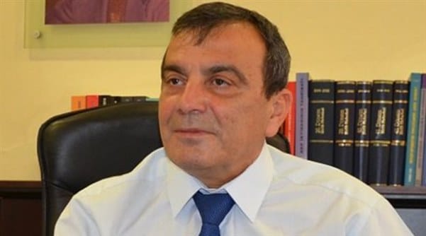 emin-koramaz-binlerce-kamu-personelinin-is-guvencesi-kaldiriliyor-306426...