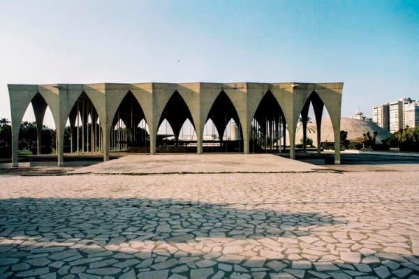 Niemeyer’in Lübnan’daki Bitmemiş Fuarı UNESCO Dünya Mirasına doğru…