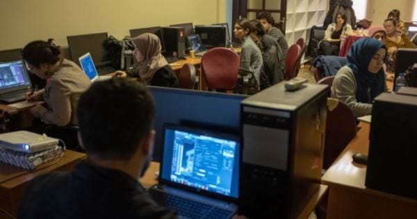 MİMARLAR SORUNLARINI BİRLİKTE ÇÖZÜYOR