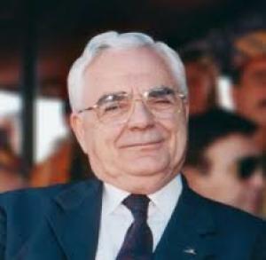 Bozkurt Güvenç: Bireyin ve toplumun mutluluğu peşinde…/ Zeynep Oral