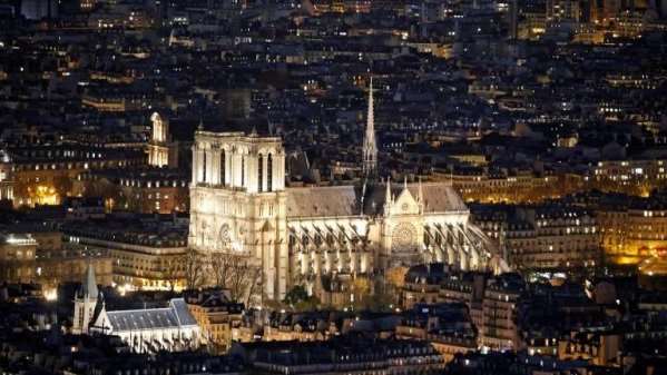 Notre-Dame Katedrali: Fransa tarihinin bir sembolü, Paris’in kalbi
