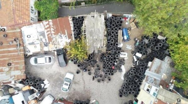 700 yıllık şapel lastik deposu oldu