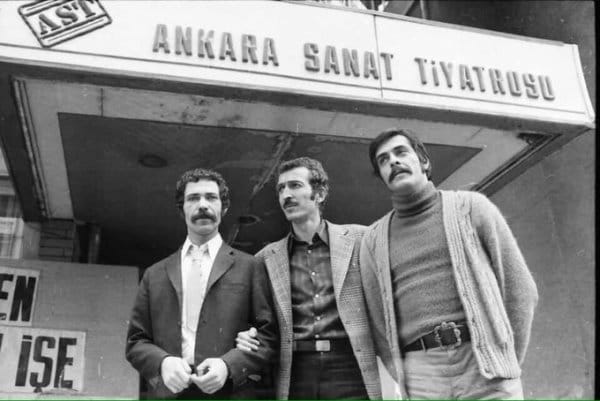 AST yalnızca Ankara Sanat Tiyatrosu mudur?