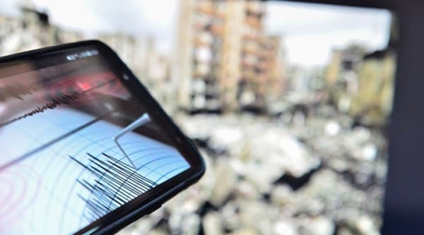 İzmir ve çevresinde hissedilen 4,1 büyüklüğünde deprem