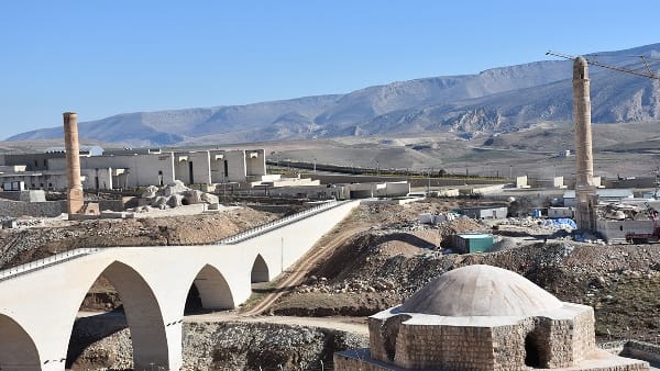 Sular altında bırakılan Hasankeyf Kaymakamı Şenol Öztürk: Hasankeyf restorasyon bitince parmakla gösterilecek