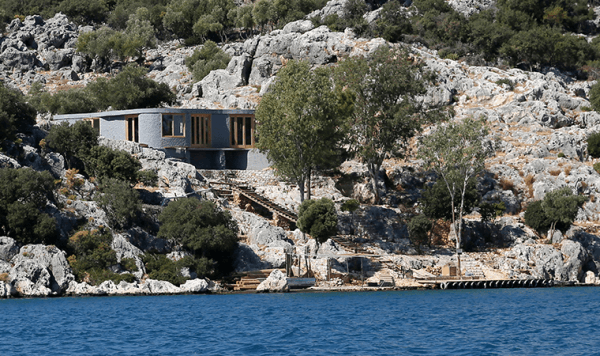 Süre doldu… Üçağız Yarımadası’ndaki o villa yıkılıyor