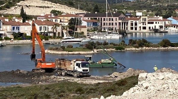 Alaçatı Sulak Alanı mutlaka korunmalı