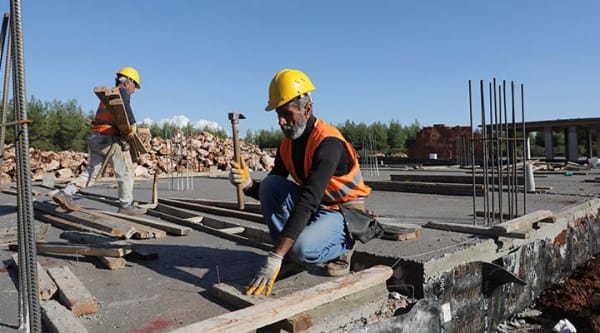 Şantiye betonları işçileri yutuyor