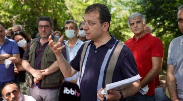 İmamoğlu, Validebağ’da direnen yurttaşlarla buluştu: İBB’nin onayı olmadan hiçbir imalata girilemez