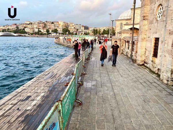 Şemsi Paşa Camii önündeki tartışmalı platform kullanılamaz hale geldi