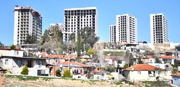 Duvarların ötesinde / Kemal Yılmaz