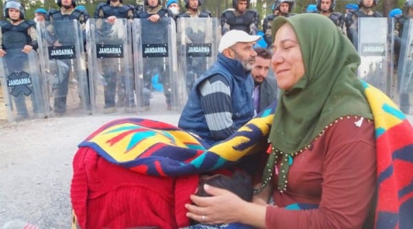 İkizköylüler, Akbelen Ormanı için direniyor: 50 metre yerlerde sürüklendik