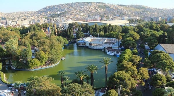 Kültürpark “Koruma Amaçlı İmar Planı” İzmir Büyükşehir Belediyesi’ne iade edildi