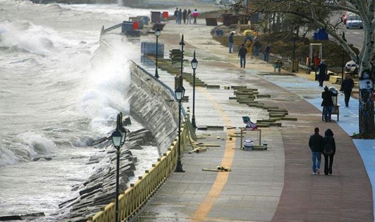 İstanbul’da tsunami zirvesi: 6 metreyi bulan dalgalar olabilir