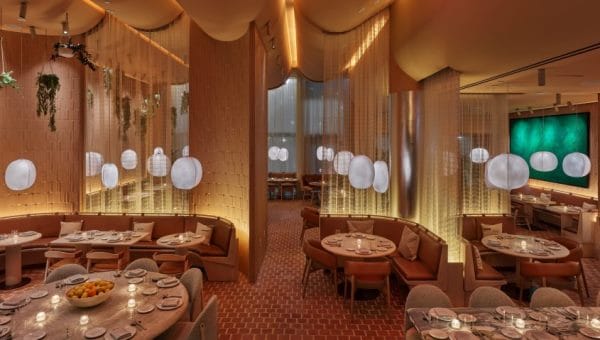 ENDÜLÜS ESİNTİLİ RESTORAN…