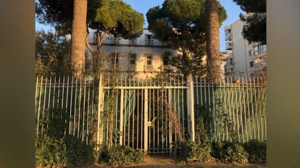 Harabeye dönen 130 yıllık İzmir Vali Konağı Meclis gündeminde