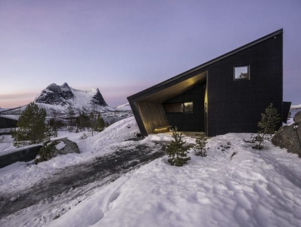 Efjord Retreat Cabin