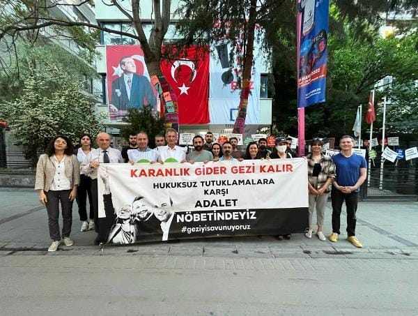 Meslek odaları: Aydınlık bir ülke için adalet arayışımız devam edecek