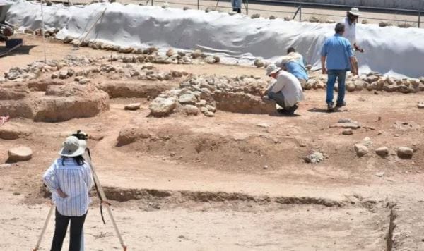 İzmir’de 8 bin 200 yıllık kesici aletler bulundu İzmir’in Bornova ilçesindeki