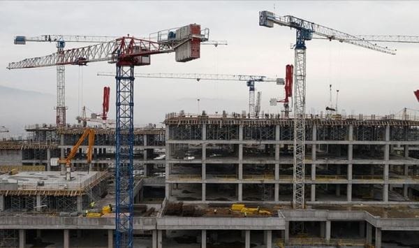 İnşaat sektöründeki iş adamı: İthal firmalarla işler yürütülüyor