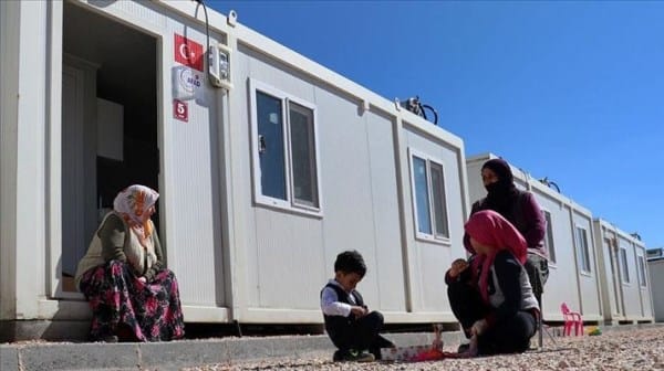 Depremzedelere kapıyı gösterdiler