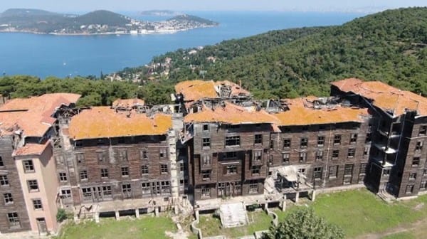 Büyükada Rum Yetimhanesi 57 yıl sonra restore edilecek