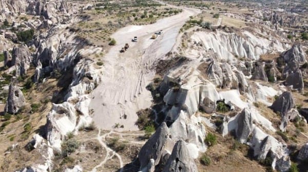 ‘Yerli ve milliciler’ tarihi yok ediyor