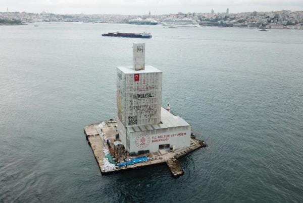 Kültür ve Turizm Bakanı Ersoy: Kız Kulesi’nin özgün malzemesi çürümüş